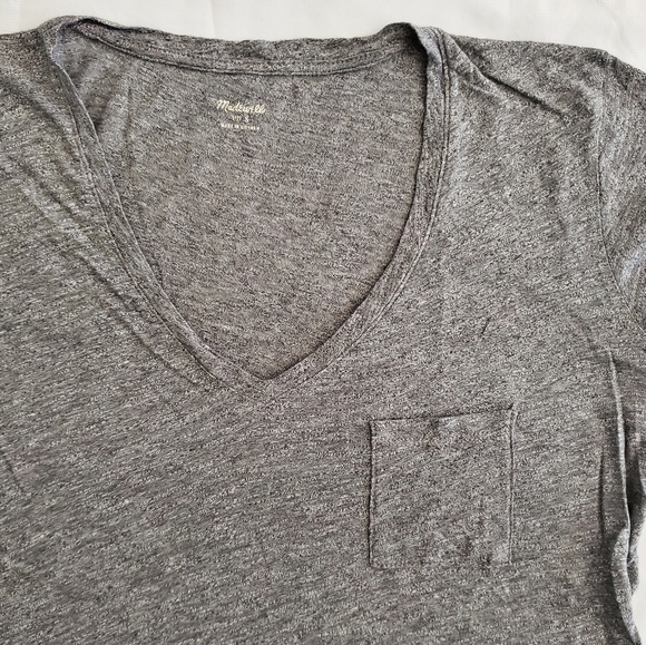 ‼SOLD‼ Madewell Whisper V-neck pocket Tee Gray - Picture 5 of 11